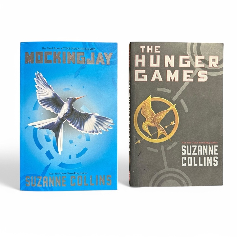 The Hunger Games + Mockingjay Book Set Suzanne Collins